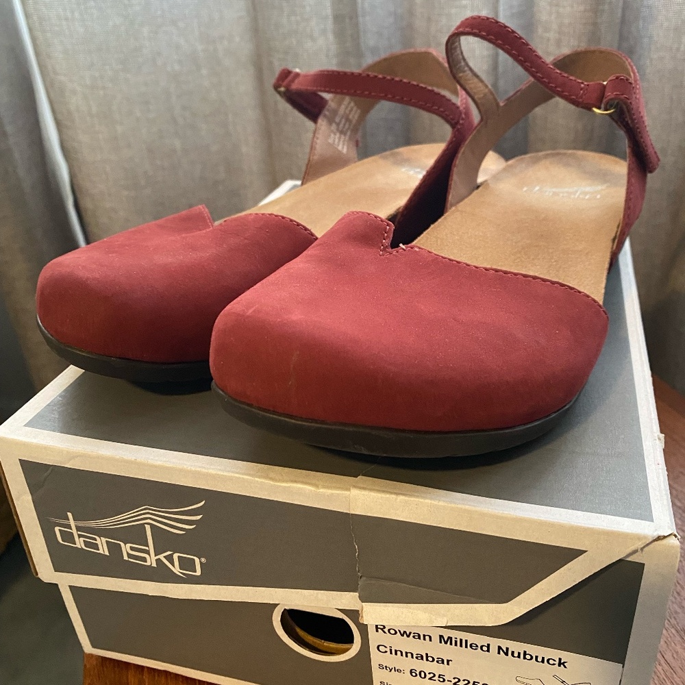 Dansko Size 7.5 - 8 Rowan Mary Jane Sandals Cinnabar Red